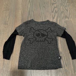 Nununu grey and black skull long sleeve